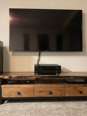 tv-komoda-puno-drvo
